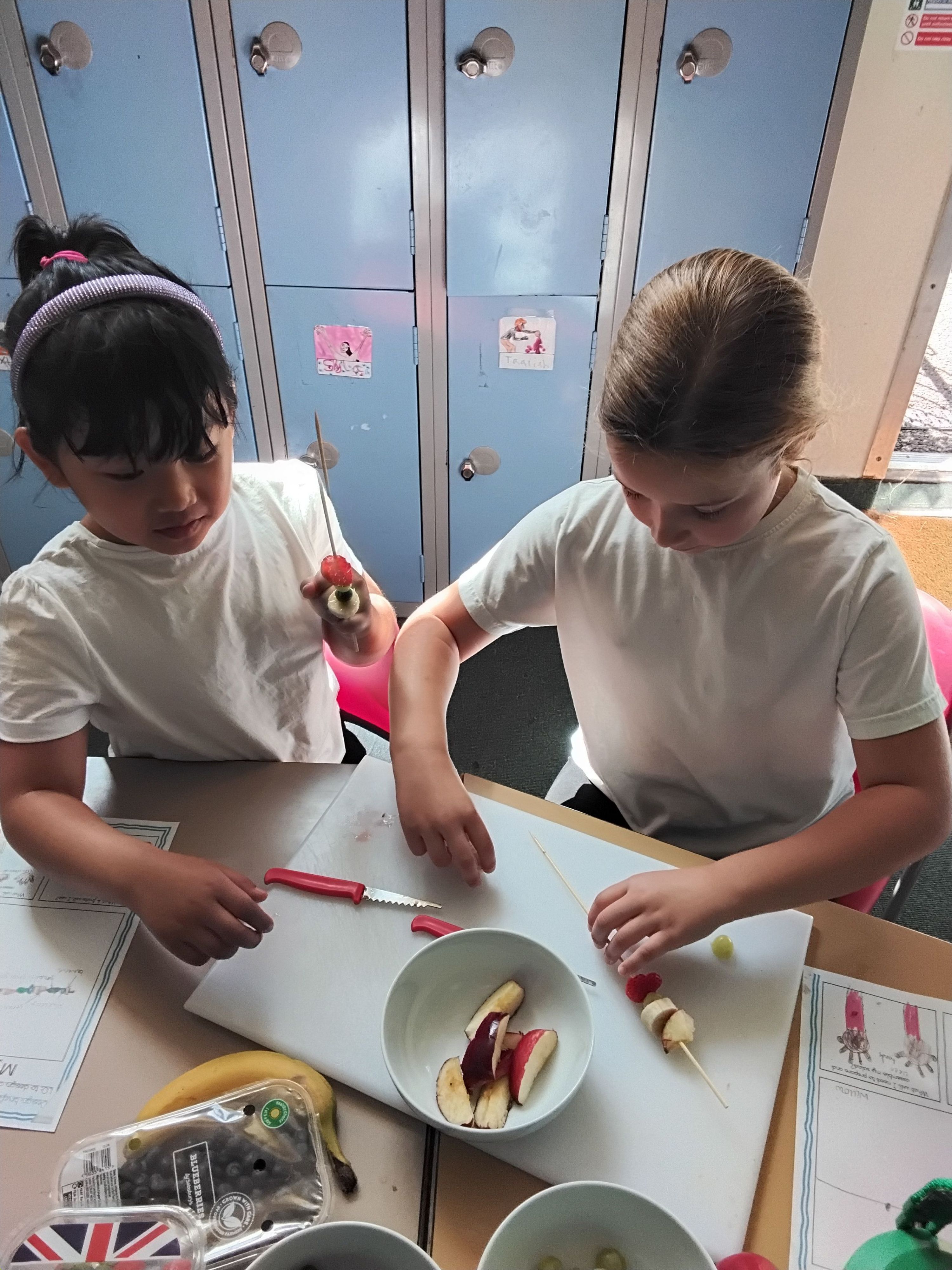 Making fruit kebabs in DT