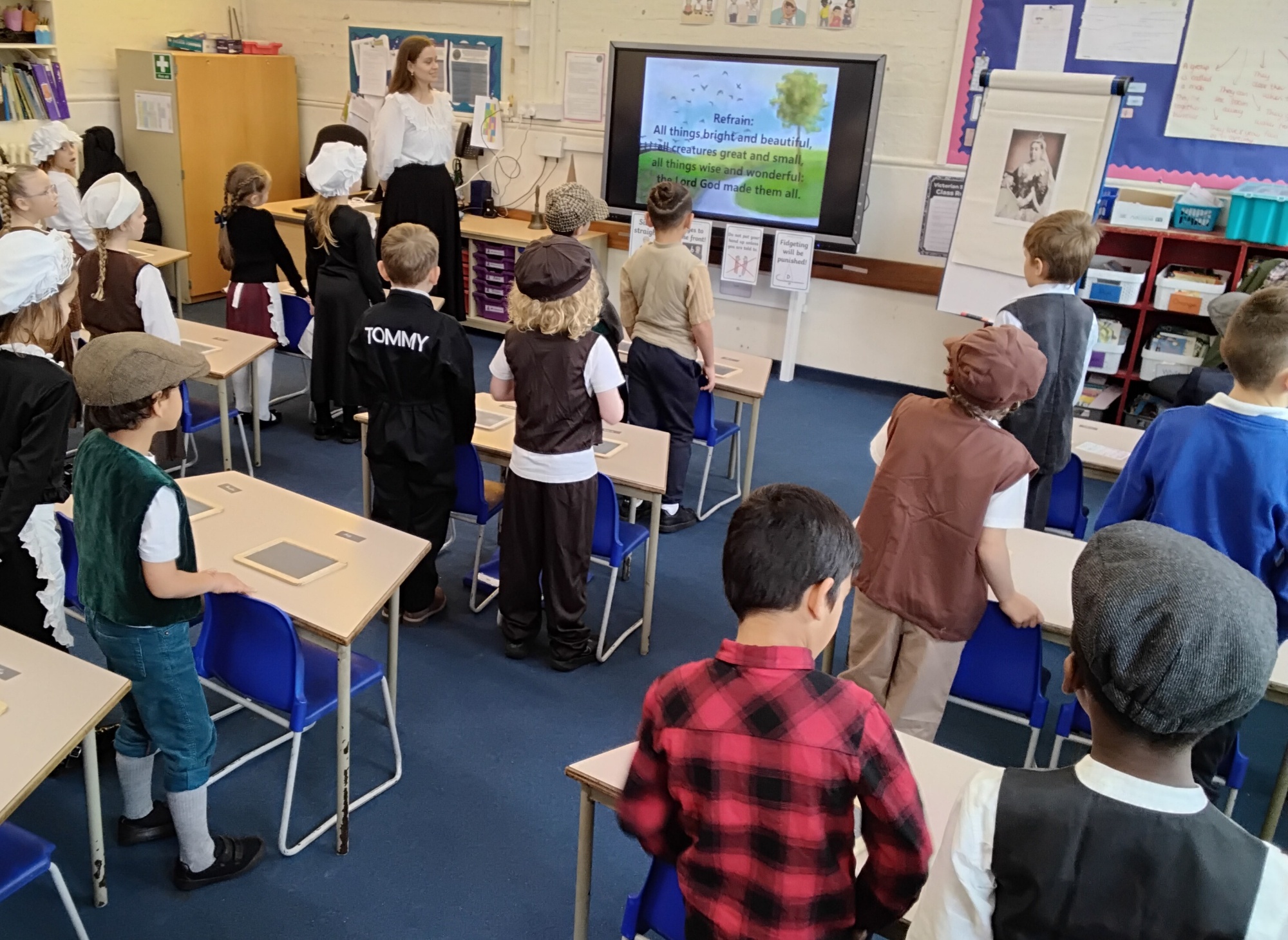 Victorian day - children singing