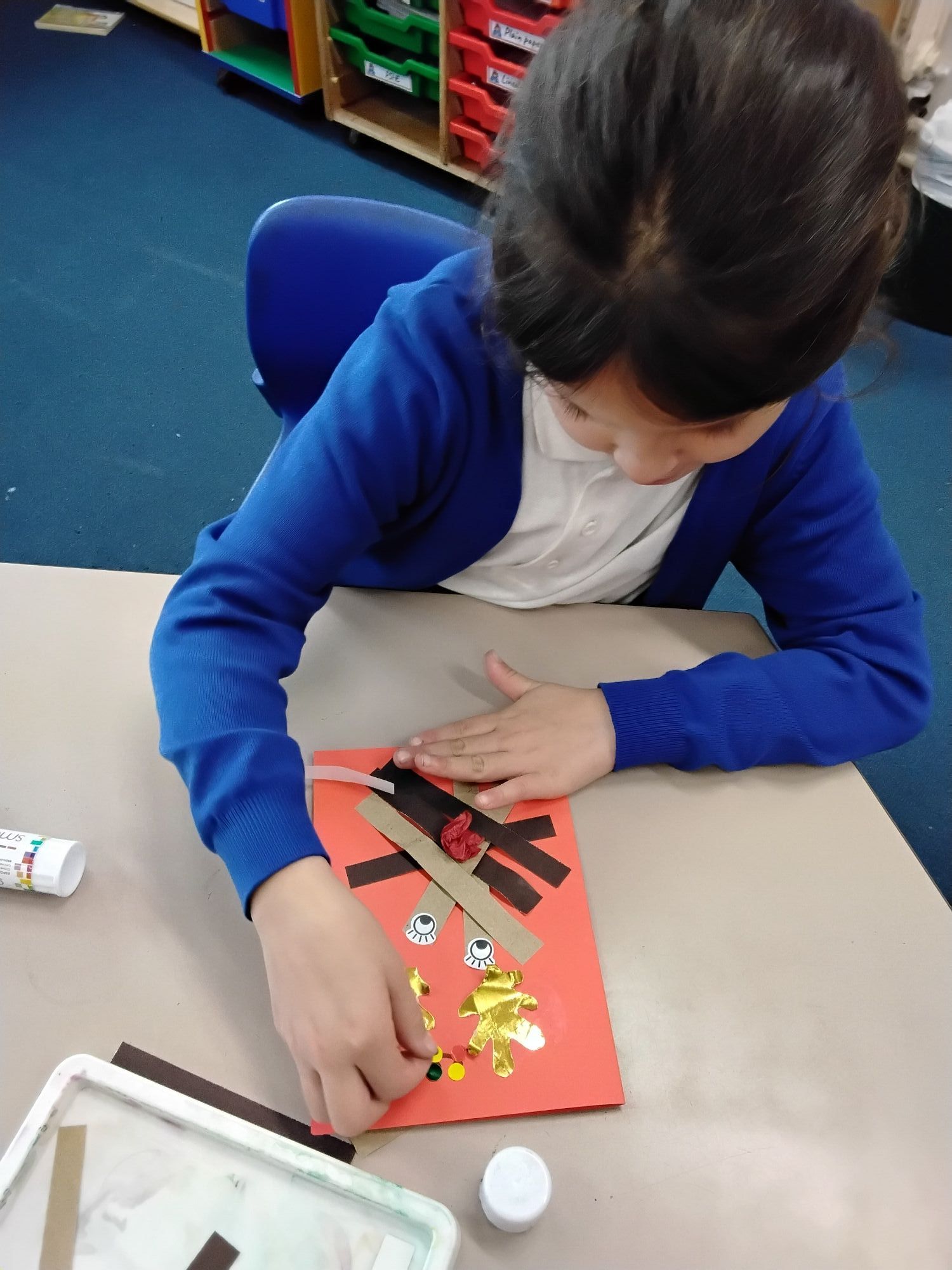 Decorating a Christmas Card