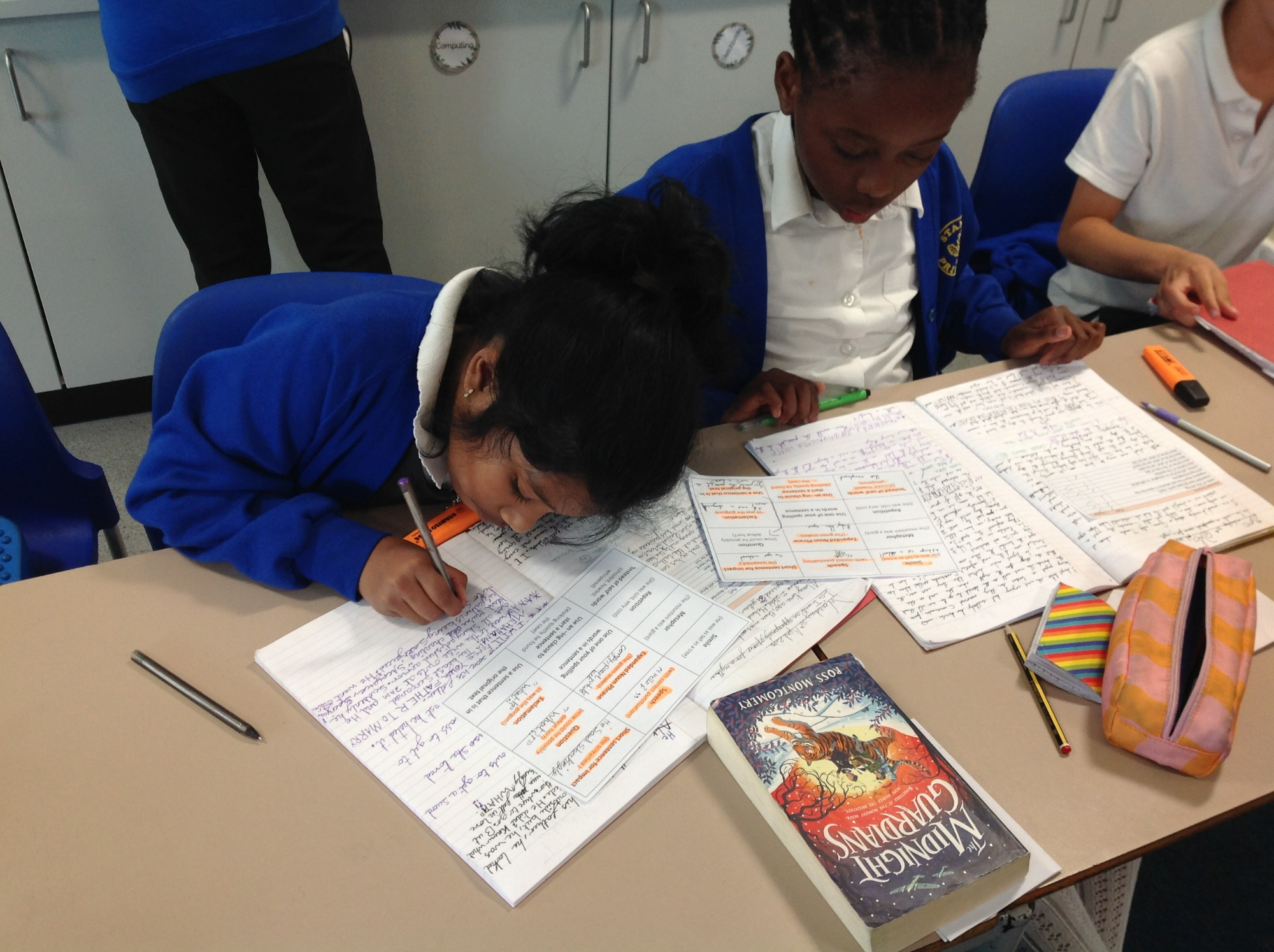 children writing